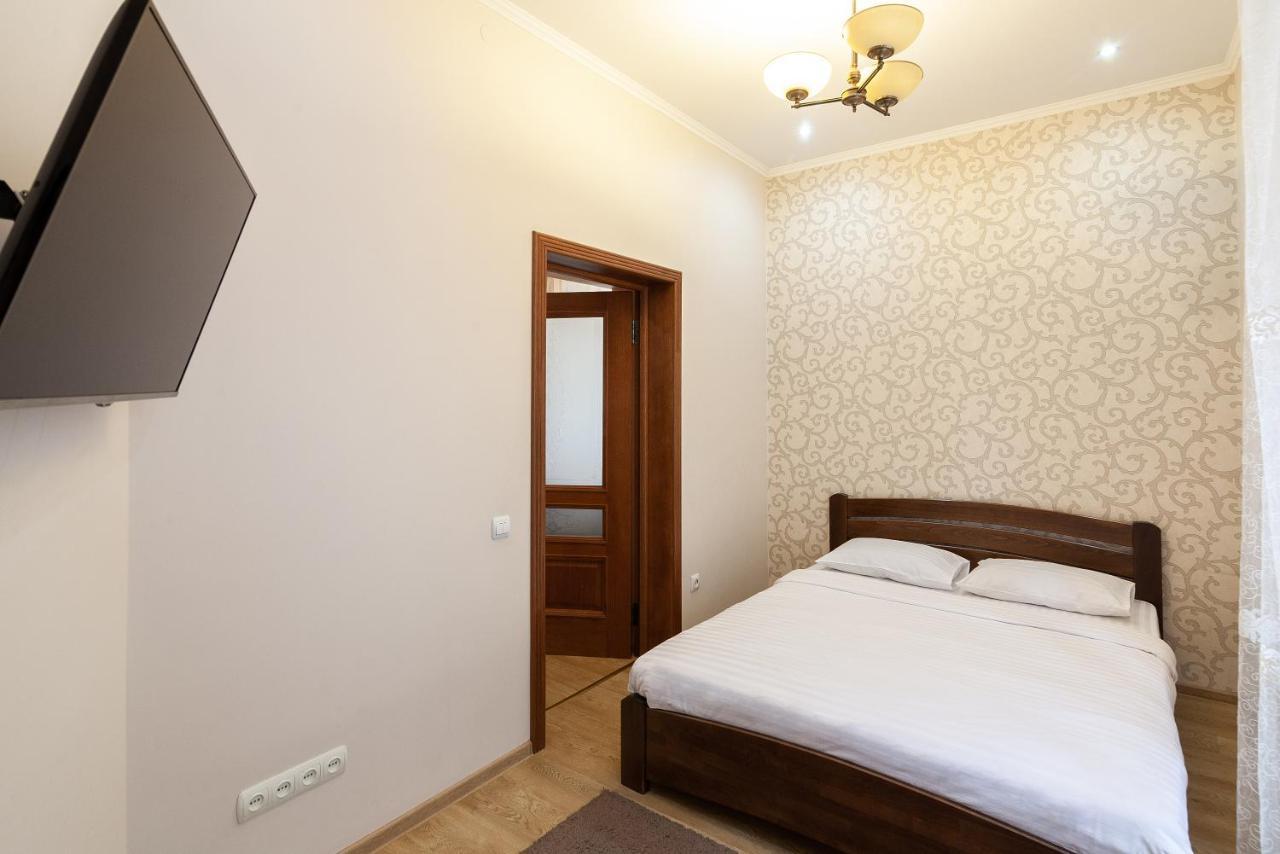 Ferienwohnung Romari Лесі Українки Lemberg Exterior foto