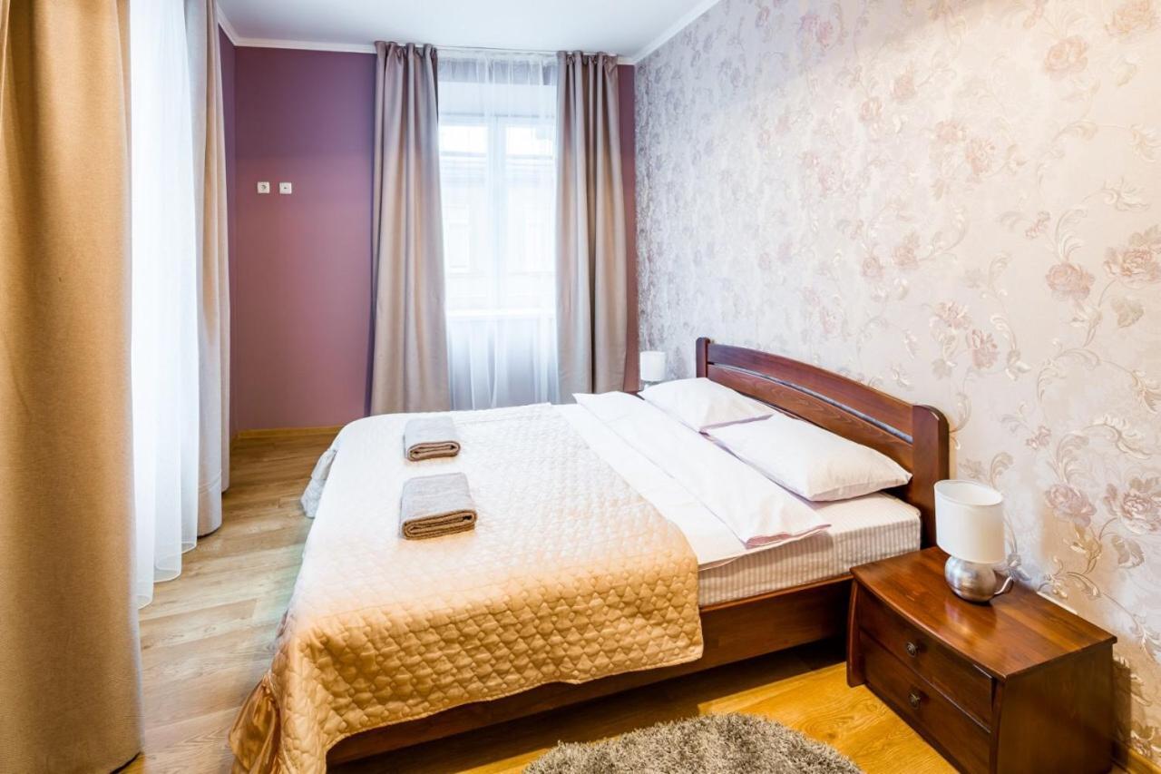 Ferienwohnung Romari Лесі Українки Lemberg Exterior foto