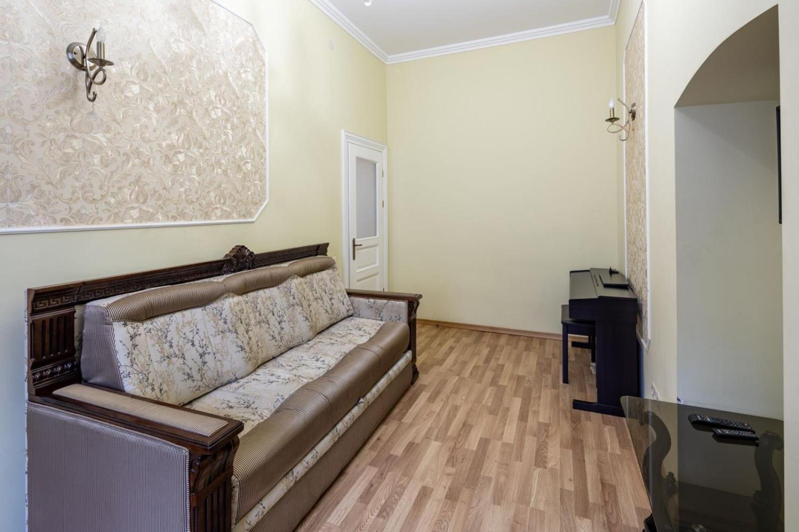 Ferienwohnung Romari Лесі Українки Lemberg Exterior foto