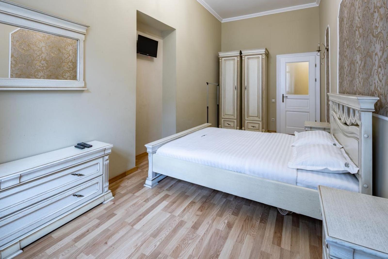 Ferienwohnung Romari Лесі Українки Lemberg Exterior foto